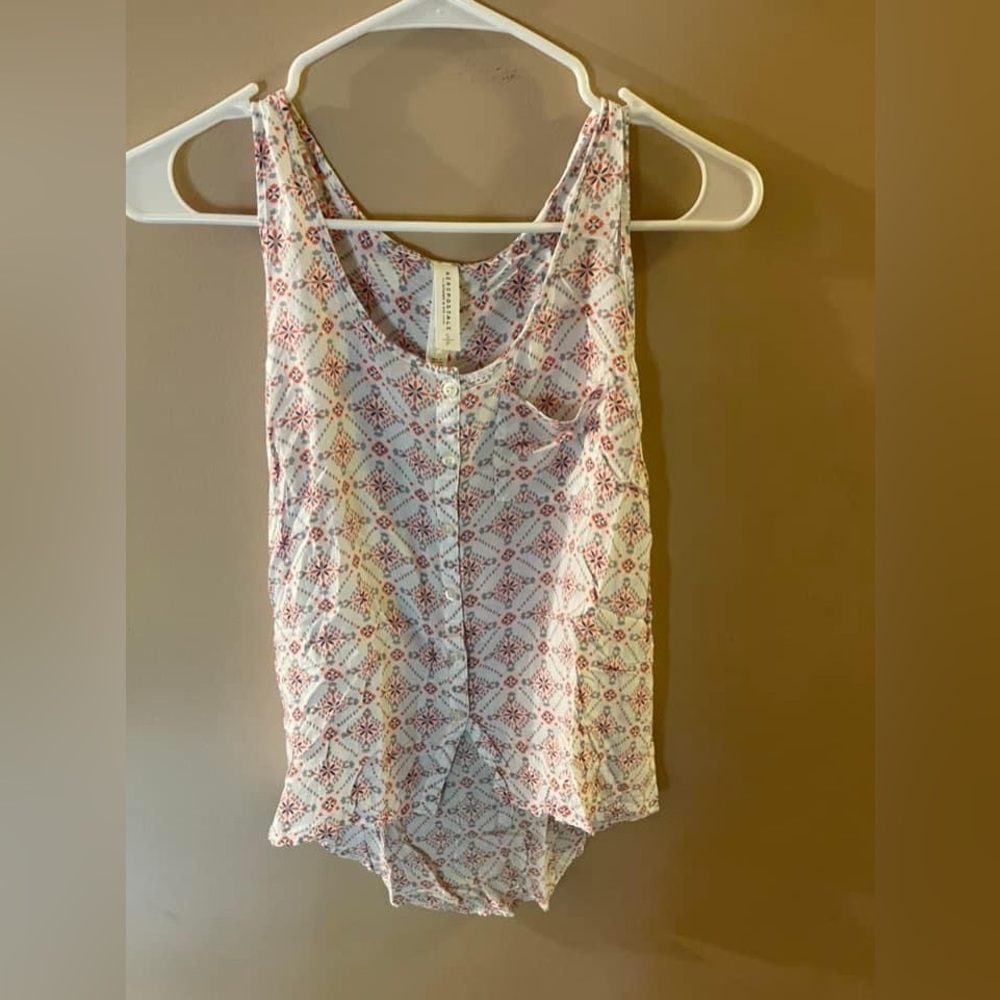 Aeropostale button tank!